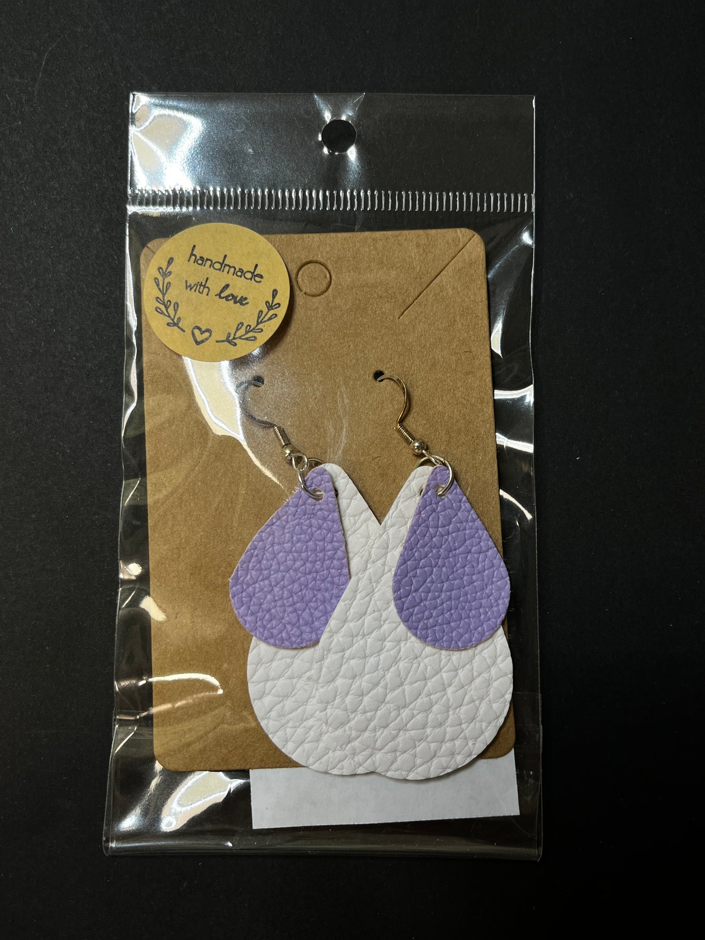 Korvakoru, keinonahka