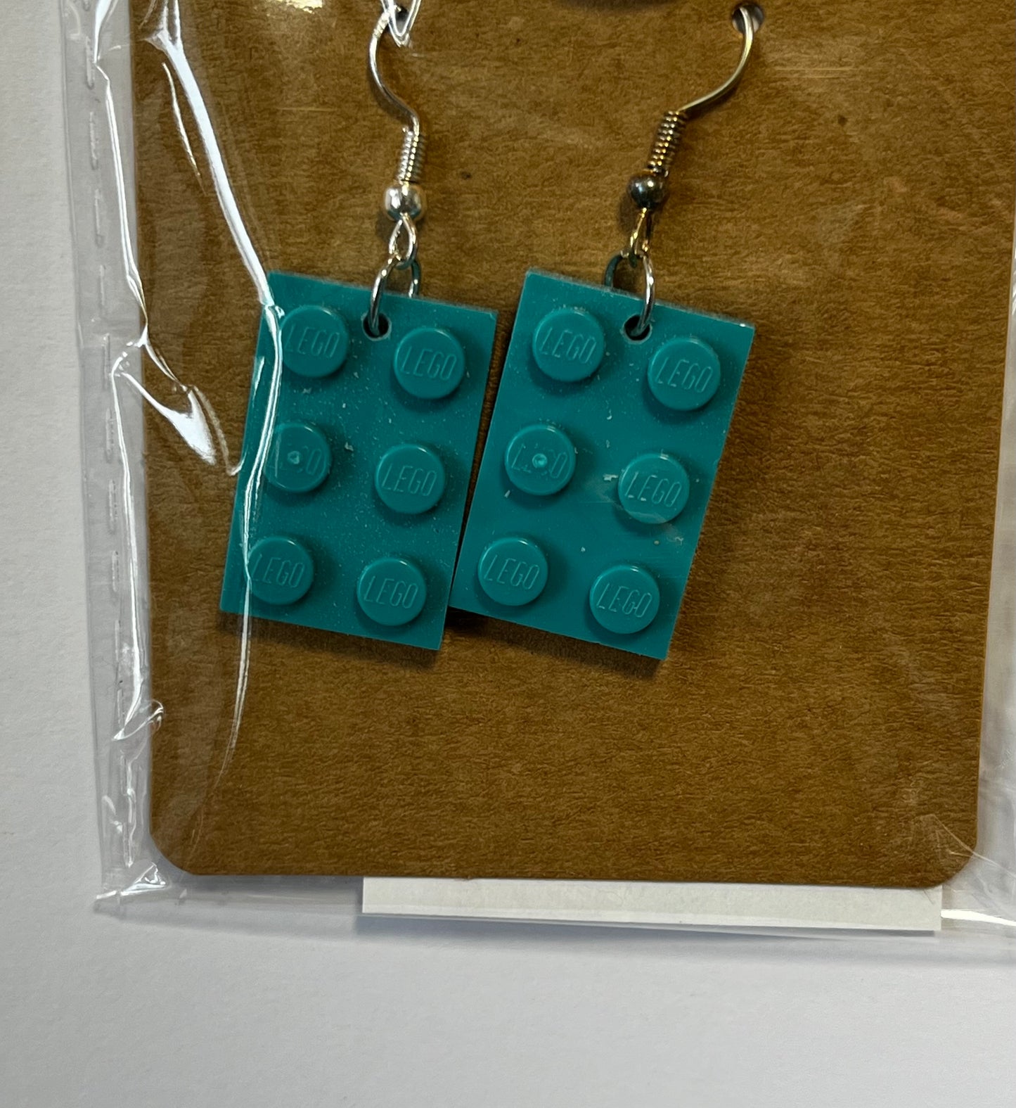 Korvakoru, Legopaloista